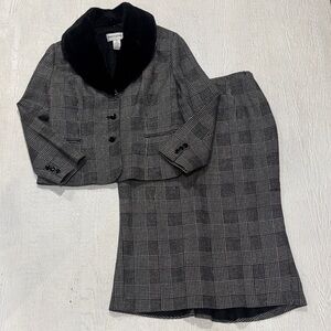 Bloomingdale’s Wool Skirt Set Suit Plaid Women's Blazer Faux Fur